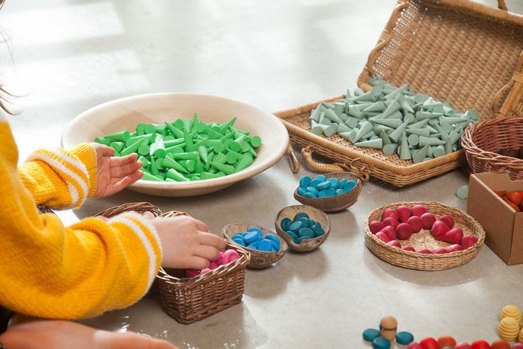 Grapat  Grapat houten mandala groene kegeltjes