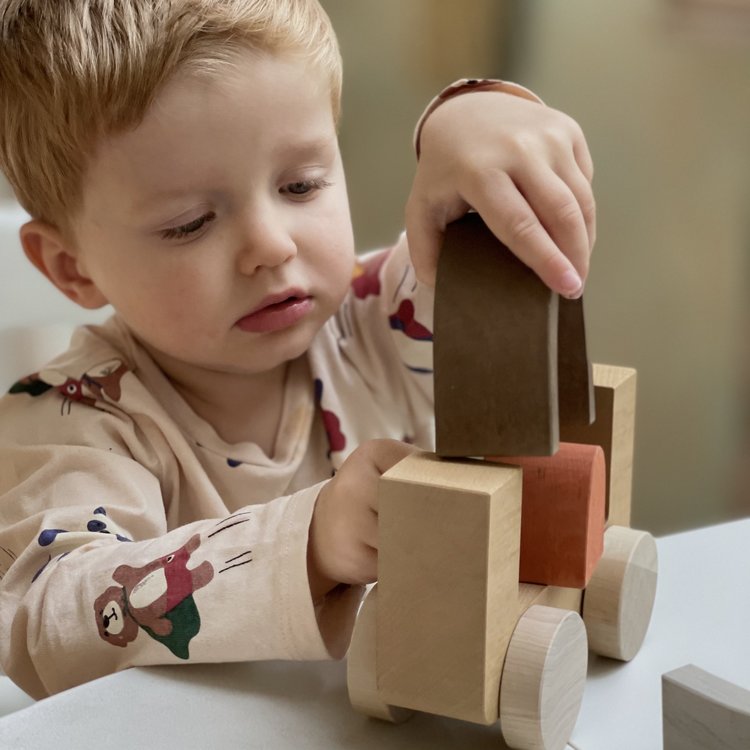 Minmin Copenhagen  Rainbow Car
