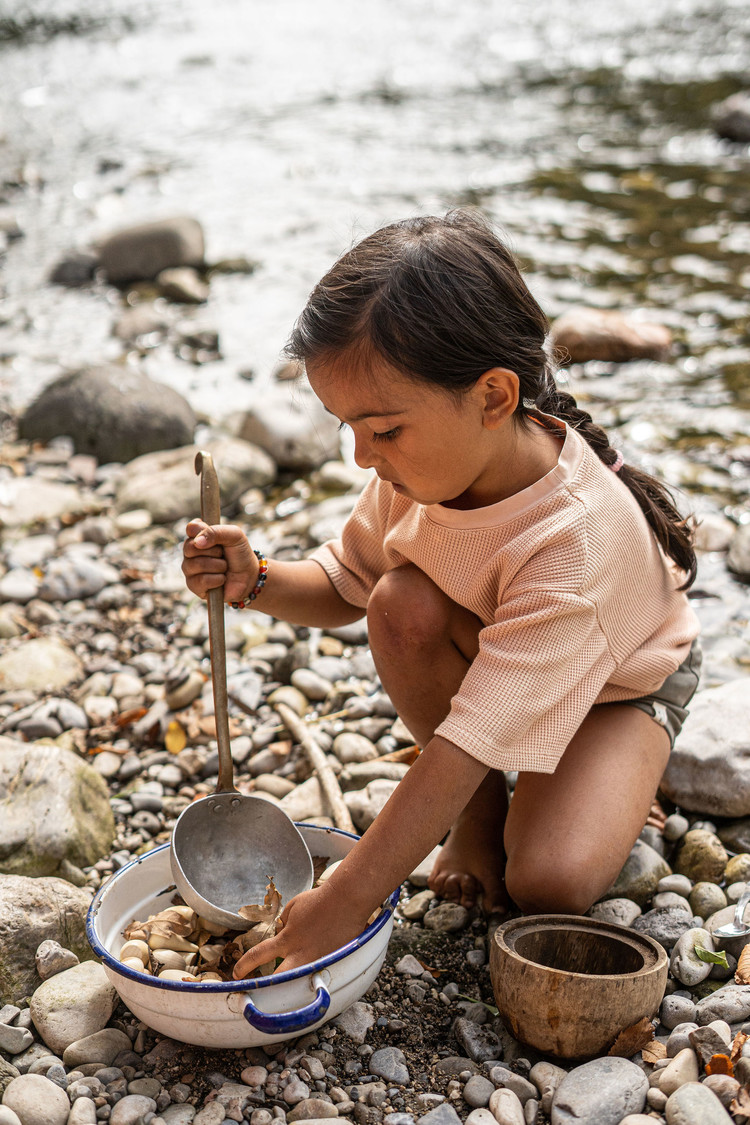Grapat  Mandala natural wood