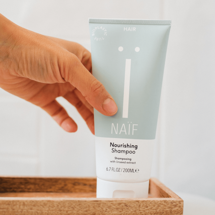 Naïf Verzorgende shampoo - Volwassenen - 200 ml