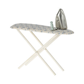 Maileg  Miniature iron and ironing board