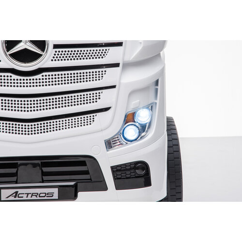 Mercedes kinderauto Mercedes Actros 12V kindervrachtwagen wit