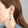 A Beautiful Story Sieraden a Beautiful Story Graceful Zwarte Onyx Goud Oorbellen A Beautiful Story Sieraden a Beautiful Story Graceful Zwarte Onyx Goud Oorbellen