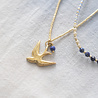 A Beautiful Story Sieraden Beautiful Story Paradise Lapis Lazuli ketting goud zwaluw A Beautiful Story Sieraden Beautiful Story Paradise Lapis Lazuli ketting goud zwaluw