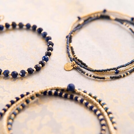 A Beautiful Story Sieraden a Beautiful Story - Welcome - Lapis Lazuli Armband Goud A Beautiful Story Sieraden a Beautiful Story - Welcome - Lapis Lazuli Armband Goud
