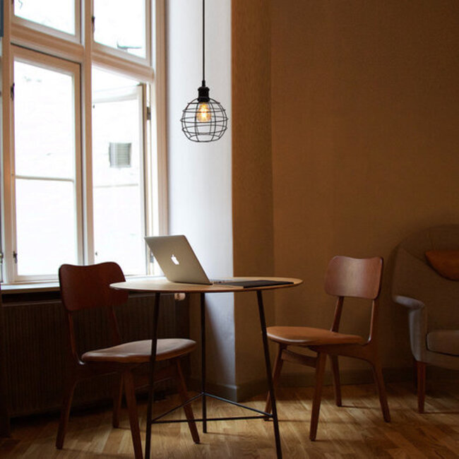 Industrial pendant lamp Hugo in matte-black open cage frame