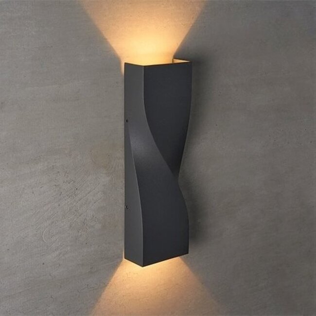 Industrial wall lamp outside Aurelia - anthracite
