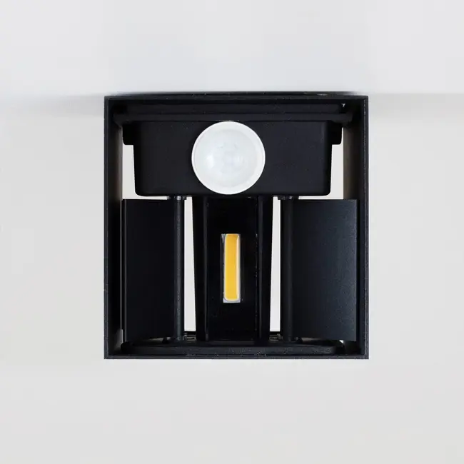 Wall light Nora with sensor