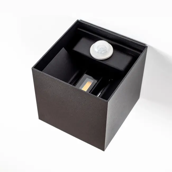 Wall light Nora with sensor