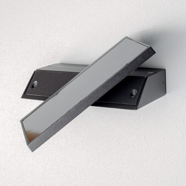 Foldable solar wall light with sensor Arietta