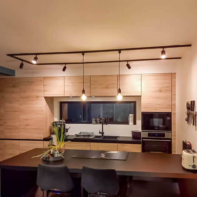 Modern single-phase track system with Jill spotlights - Ceiling luminaire