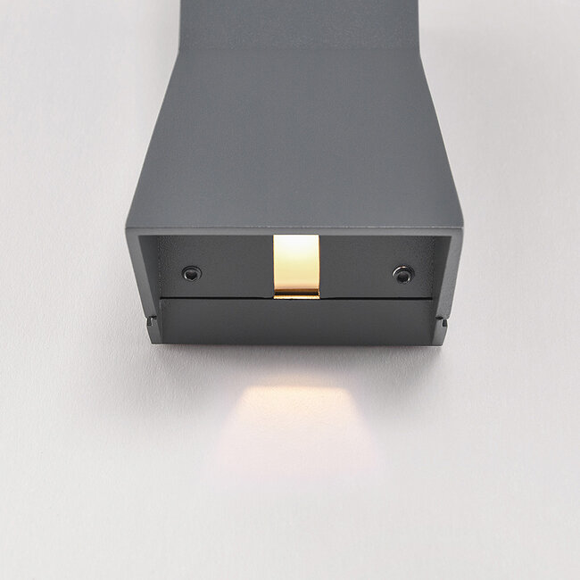 Aron outdoor wall light