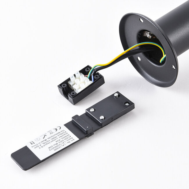 Modern outdoor lamp Bruno black, 80 cm