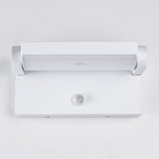 Adjustable outdoor wall light Berlin with sensor white with integrated LED