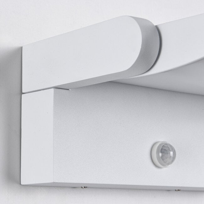 Adjustable outdoor wall light Berlin with sensor white with integrated LED