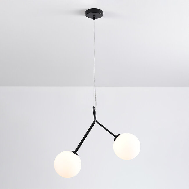 Asymmetric 2-light pendant light Dexter with glass globes