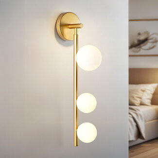 Gold wall light, 3-bulb - Taj