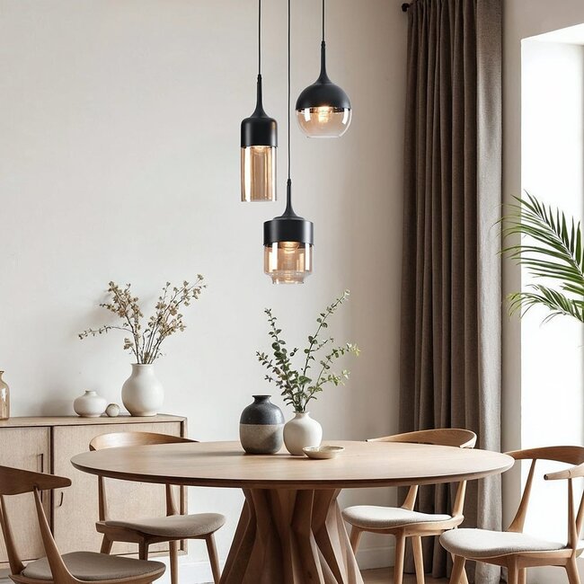 Pendant light Victor with amber glass and black details