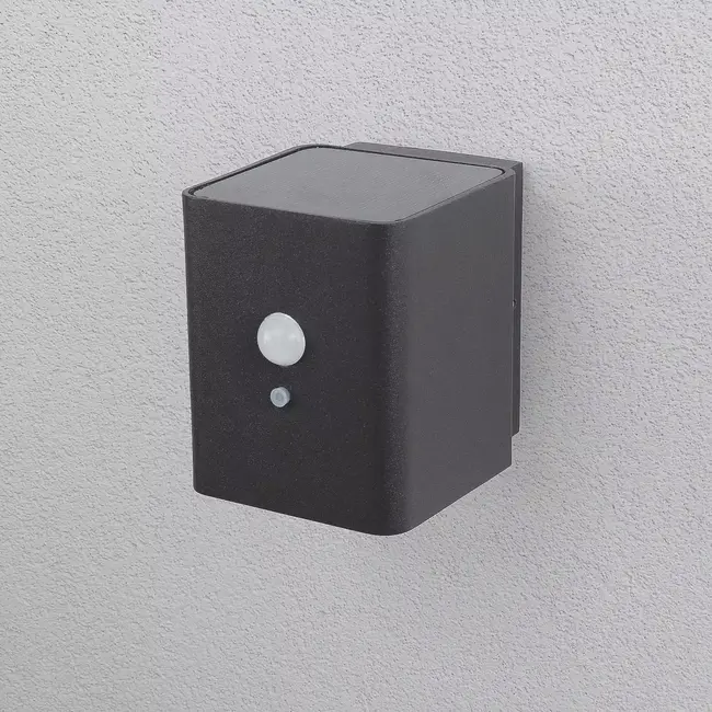 Anzia solar wall light for outdoor use with sensor
