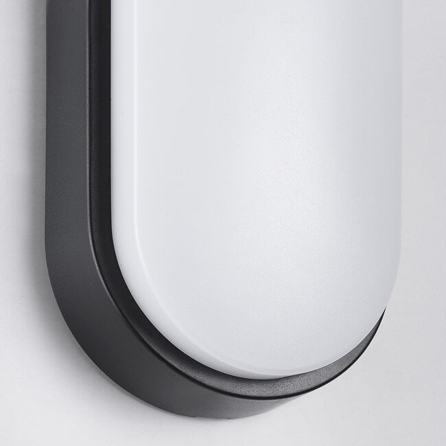 Outdoor wall light with adjustable colour temperature - black
