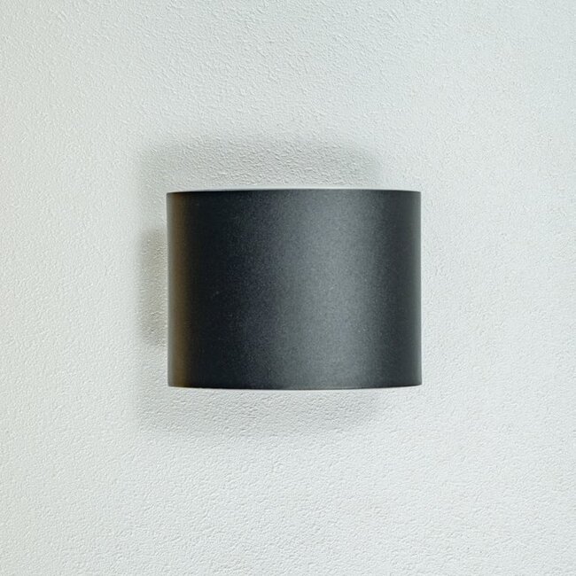Outdoor wall light Faye - black with integrated LED