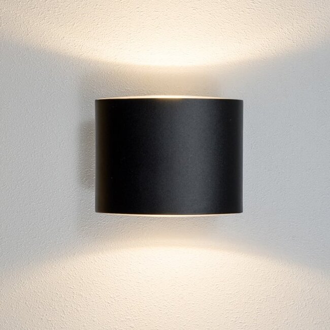 Outdoor wall light Faye - black with integrated LED