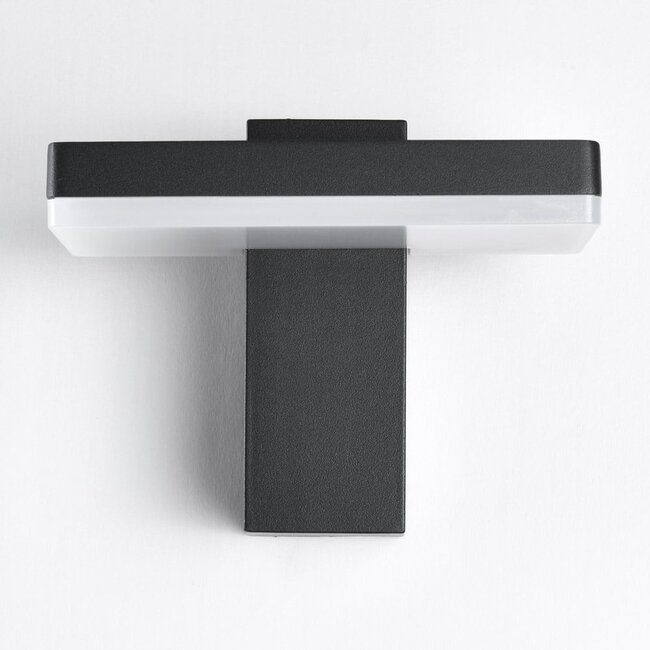 Outdoor wall light Roberto with integrated LED - black