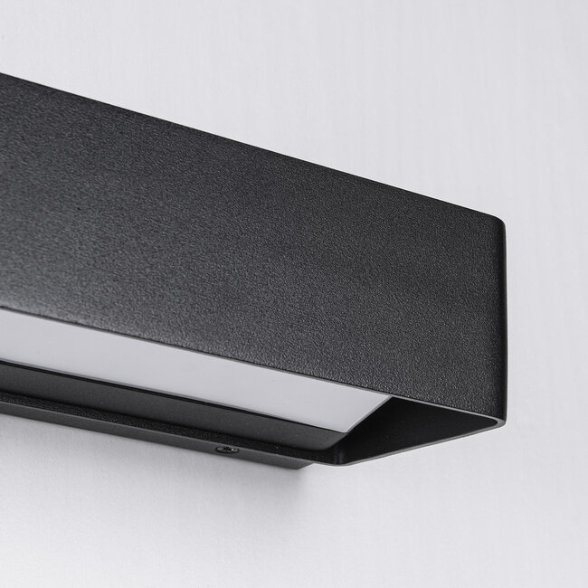 Black outdoor wall lamp Midas