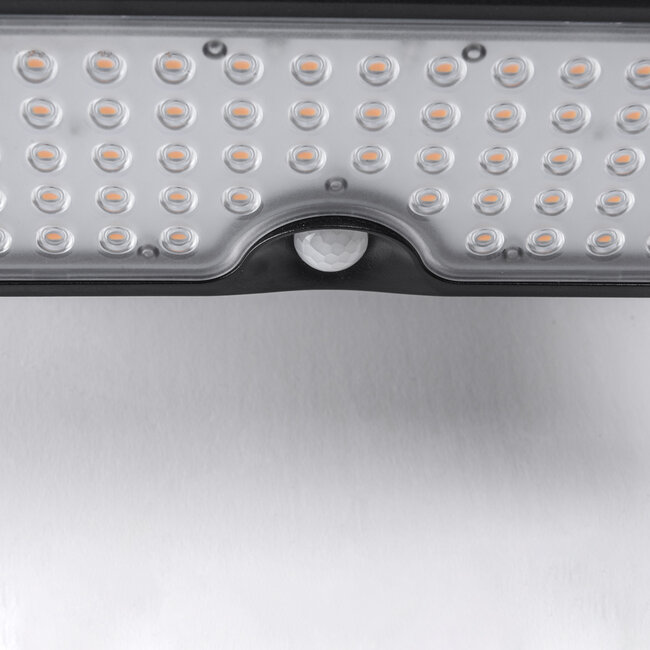 Solar LED floodlight for outdoor use - Ronan