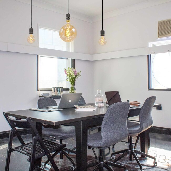 Industrial glossy Black cord pendants incl. 5W XL bulb, Amber glass, 1800K, Ø95