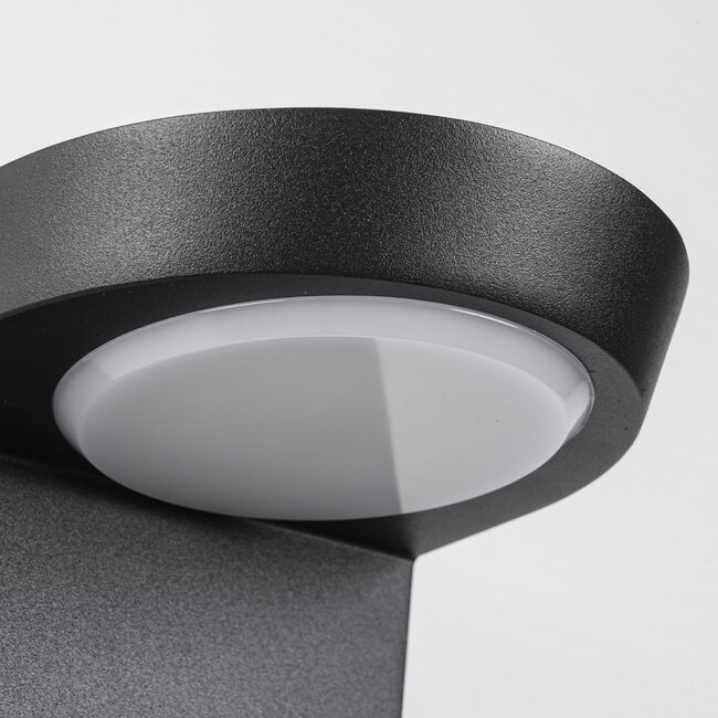 Solar wall light with sensor - Jackson