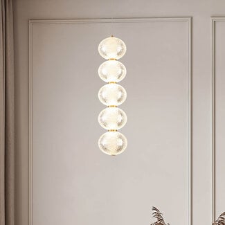 5-light pendant light Aella - white globes with gold rims and integrated LED