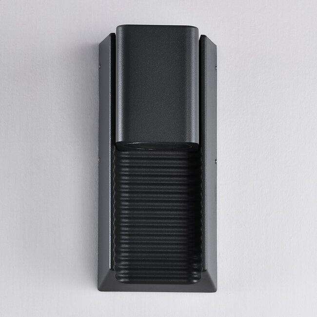 Modern outdoor wall light - Riscas