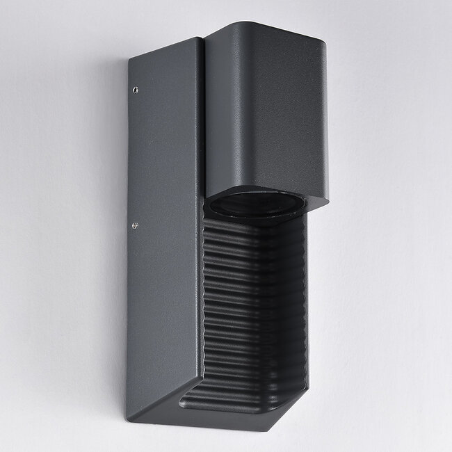 Modern outdoor wall light - Riscas