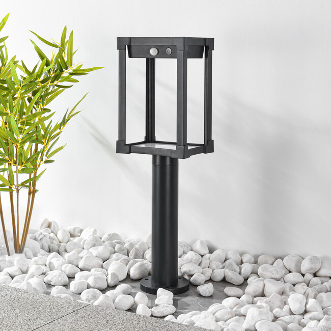 Janita Solar standing outdoor lamp with sensor - Black