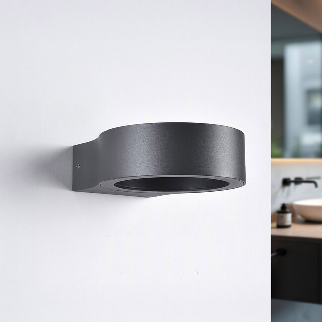 Modern bathroom wall light round Leo - Black