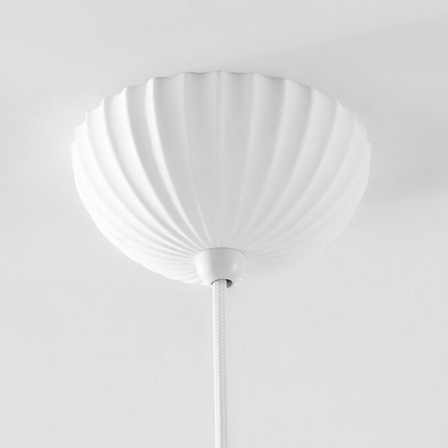 Ribbed pendant light Olea with matt chalk look (Gesso finish)