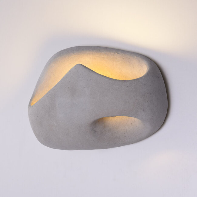 Wabi Sabi wall lamp Vena in cement look