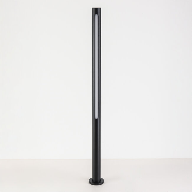 Corten 90 cm standing outdoor lamp – Black with Integrated LED