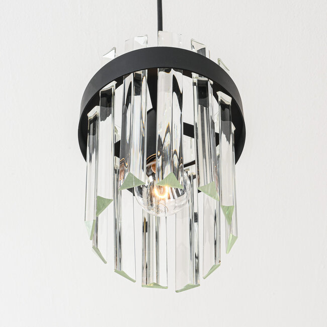 Modern 3-light pendant light Elvira with luxurious clear glass prisms