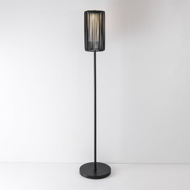 Solar floor lamp Chara with woven design - black