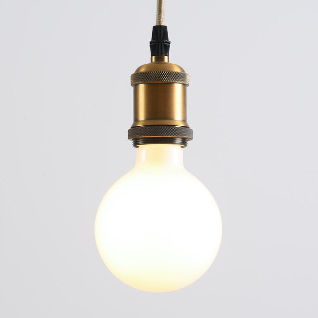 G95 E27 XL dimmable LED bulb, opal-white 7W