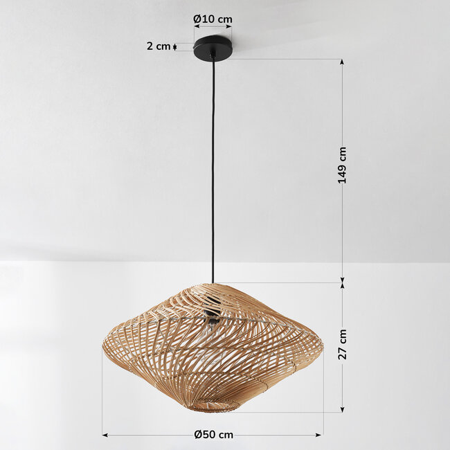 Filum rattan pendant lamp with playful design and warm natural look