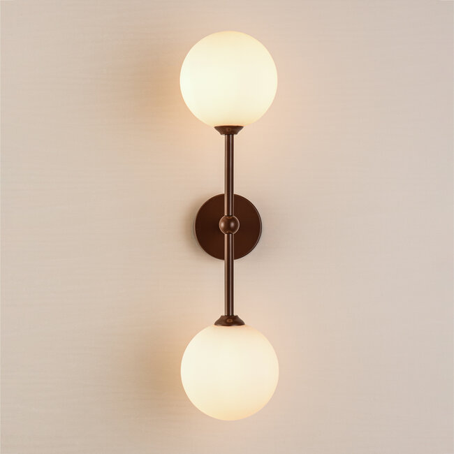2-light wall light Runda - brown with opal white glass