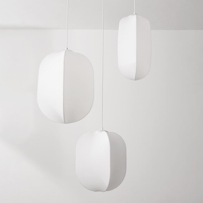White pendant light Asago 3-light with silk shades