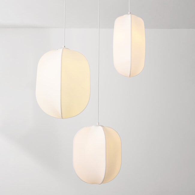 White pendant light Asago 3-light with silk shades