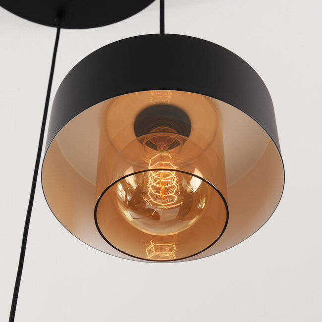 3-light pendant lamp Ferra in black with amber glass and brass details