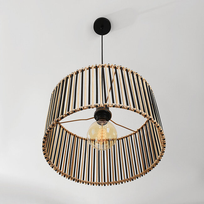 Pendant light Lora in black and natural bamboo