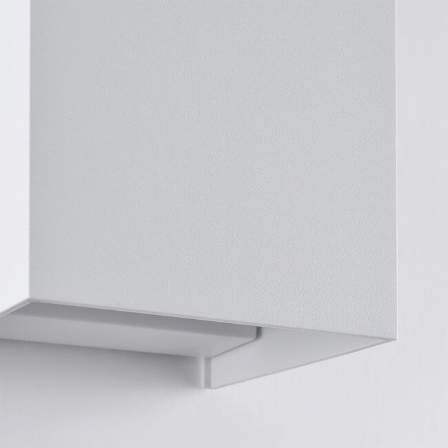 Square outdoor wall light Oliver - white with integrated LED