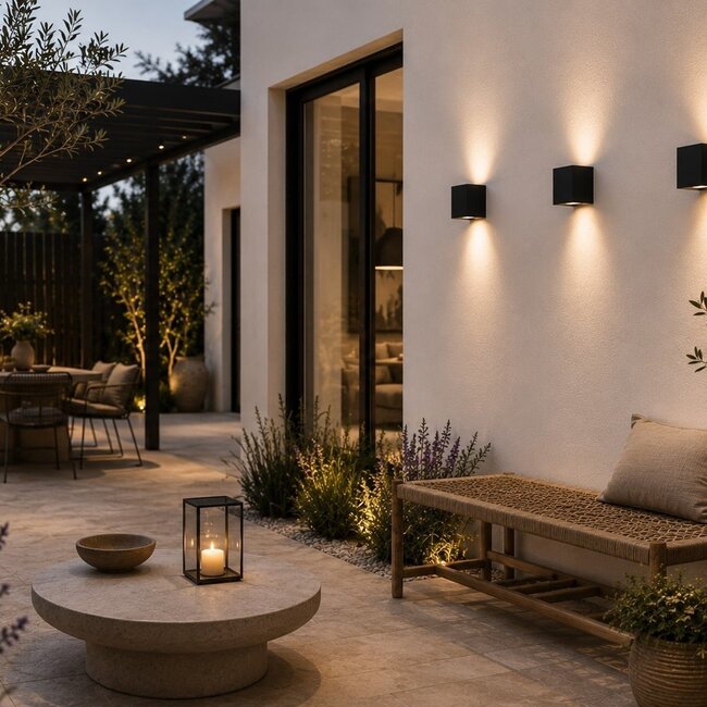 Smart outdoor wall light Daisy with Tuya wifi - matt black integrated LED